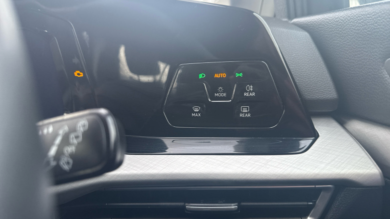 Volkswagen Golf 1.5 TSI Life 5dr Petrol Hatchback